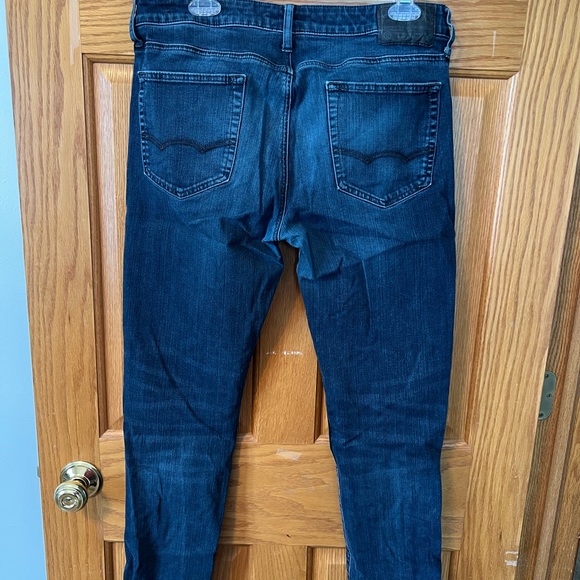 AE Men’s Jeans - Picture 2 of 4